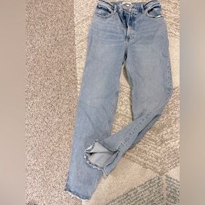 Abercrombie 90s straight ultra high rise with slit. Size 28/6